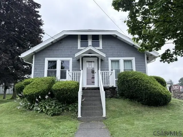 225 Hawthorne Street, Johnstown, PA 15904 - #1