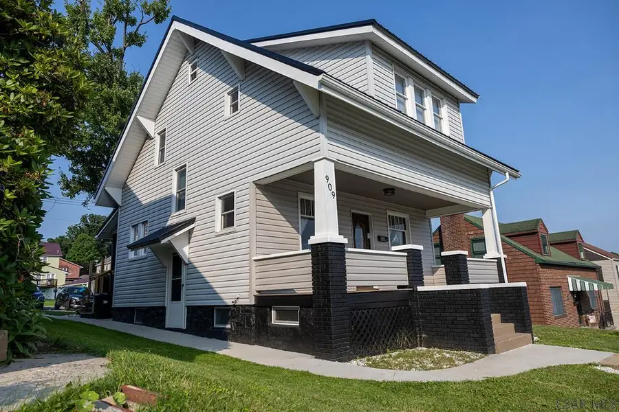 909 Park Ave, Windber, PA 15963 - #3
