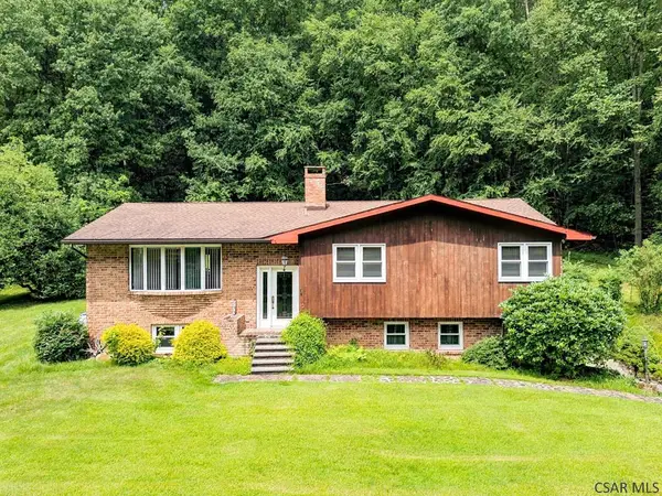 13 Mack Avenue, Johnstown, PA 15906