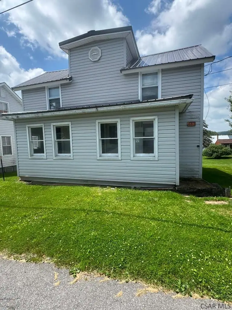451 Ash St, Central City, PA 15926 - #2