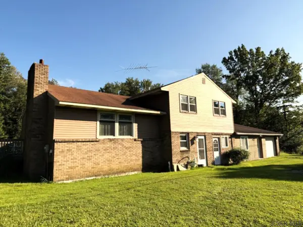 168 Pine Bluff Rd, Sidman, PA 15955