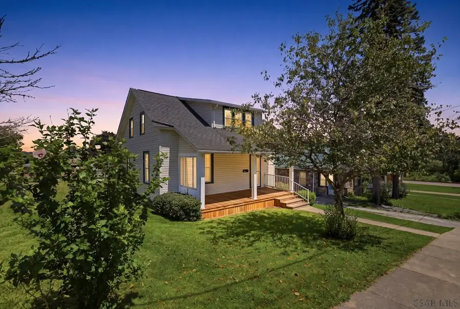 247 E Fairview St, Somerset, PA 15501 - #2