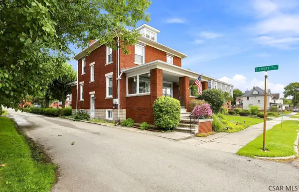 139 E Garrett St, Somerset, PA 15501