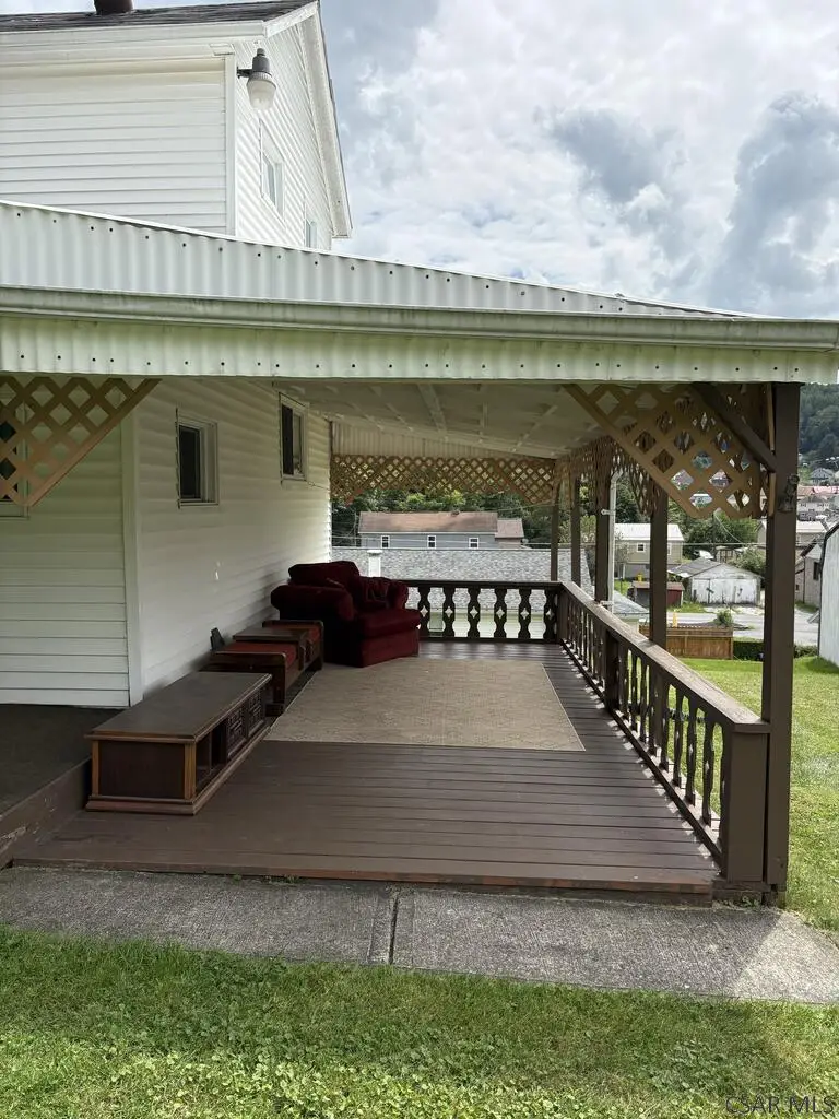661 Stewart St, Beaverdale, PA 15921 - #3