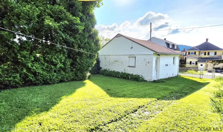348 Corrine Avenue, Johnstown, PA 15906 - #2