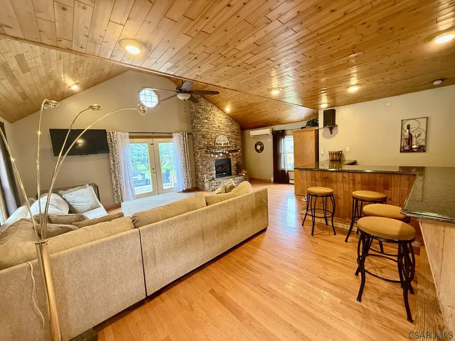 1300 Hillcrest Ct, Johnstown, PA 15905 - #3
