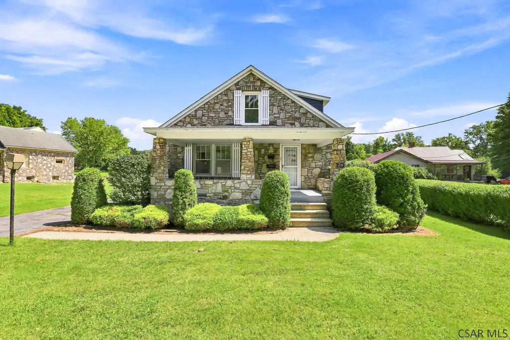 216 Woodmont Road, Johnstown, PA 15905 - #1