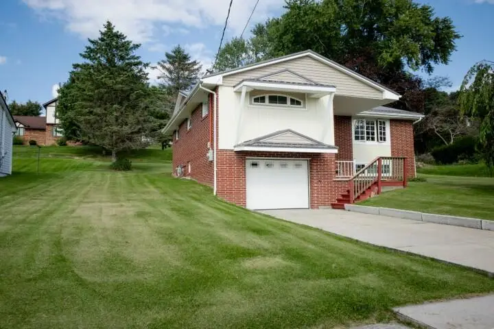 405 Cambria Ave, Windber, PA 15963 - #3