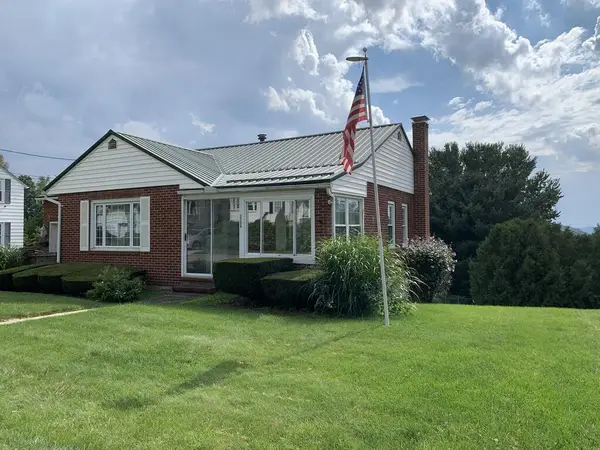 1734 Florida Avenue, Johnstown, PA 15902