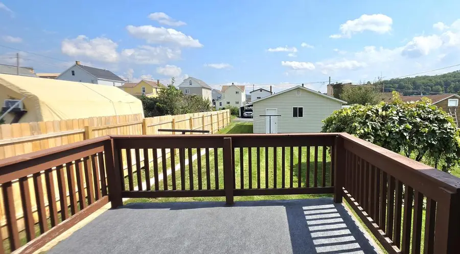 404 9th Street, Windber, PA 15963 - #2