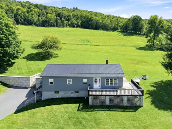 756 Pender Rd, Johnstown, PA 15905 - #2