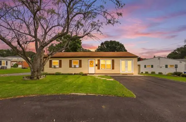 1233 Jordan Dr, Johnstown, PA 15904