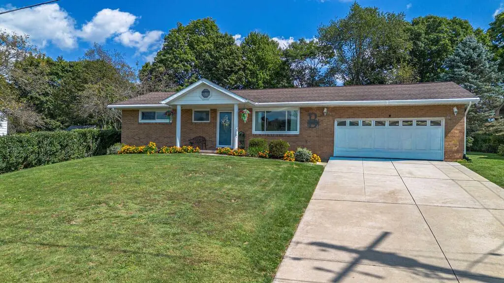 370 Thomas Ln, Johnstown, PA 15909 - #1