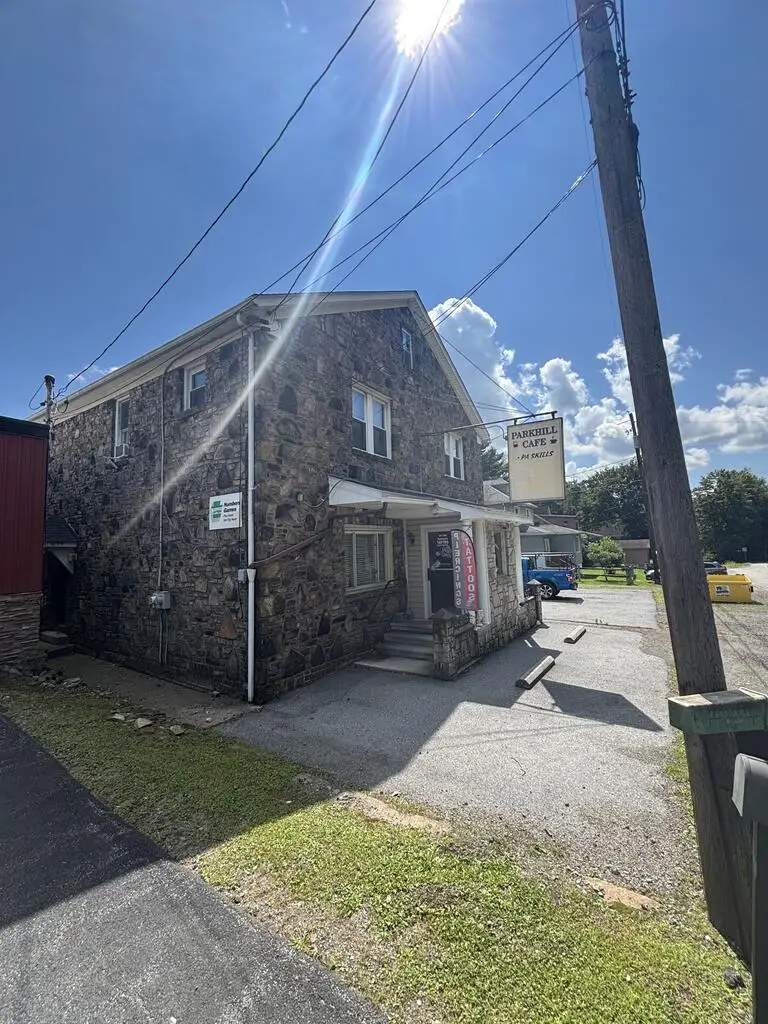 218 Parkhill Dr, Parkhill, PA 15945 - #2