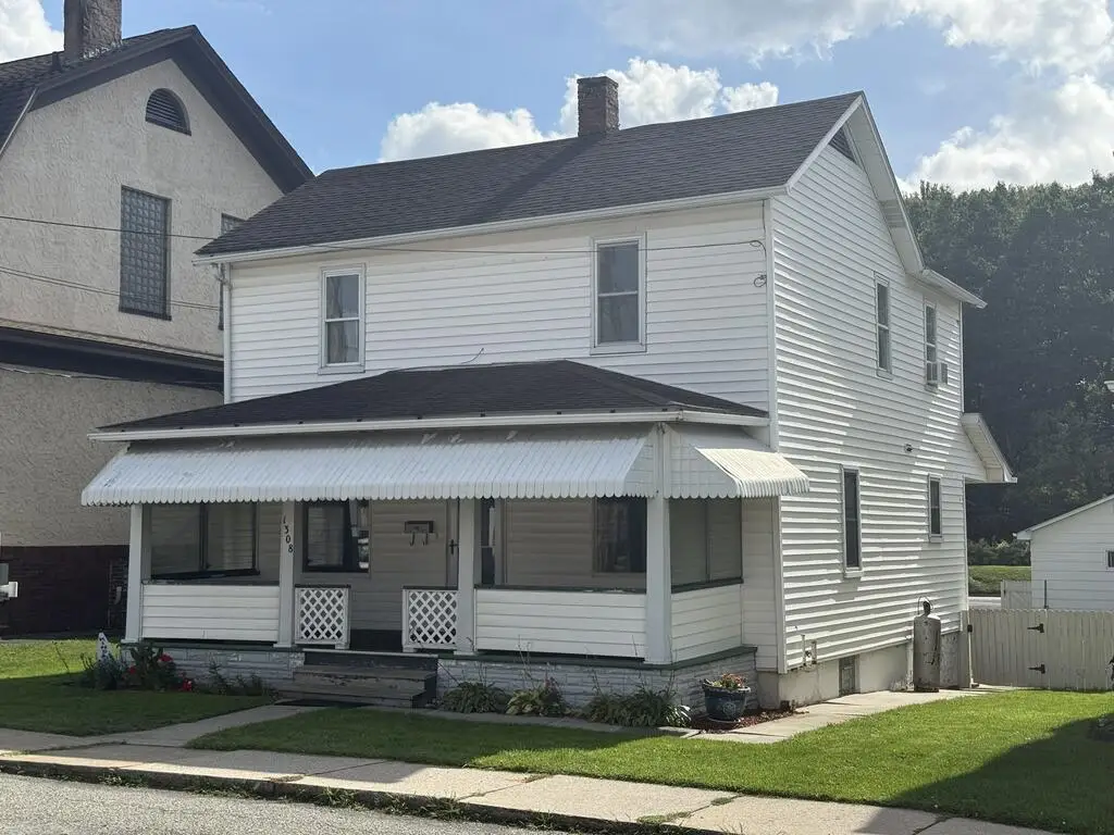 1308 Jackson Avenue, Windber, PA 15963 - #1