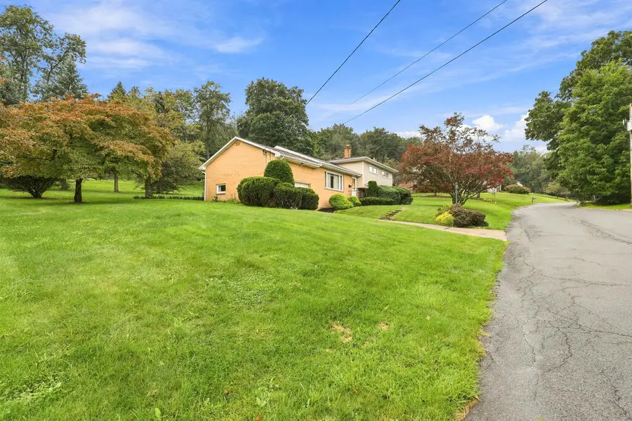 233 Sanrue Drive, Johnstown, PA 15904 - #3