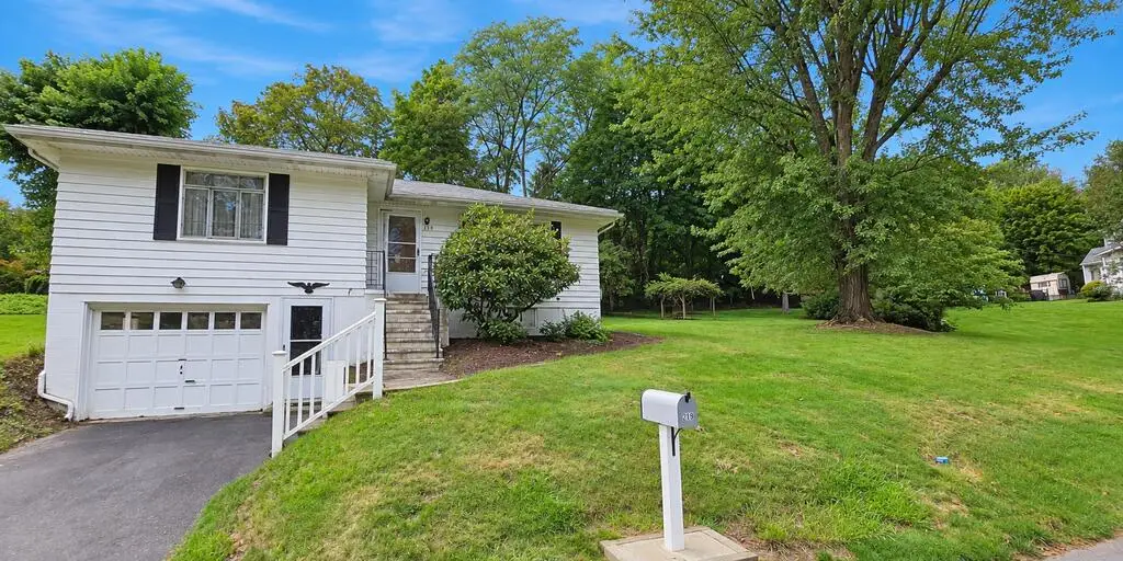 219 Sauers Avenue, Johnstown, PA 15906 - #1