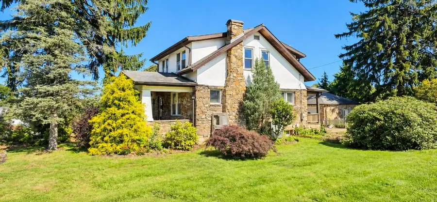 300 Nees Avenue, Johnstown, PA 15904 - #3