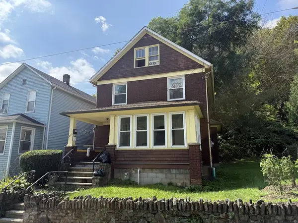 210 Southmont Boulevard, Johnstown, PA 15905