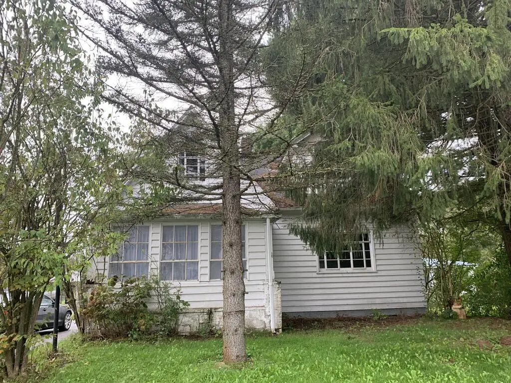 3270 William Penn Avenue, Johnstown, PA 15909 - #1