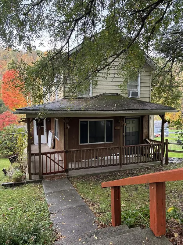 1092 Rockville Rd, South Fork, PA 15956