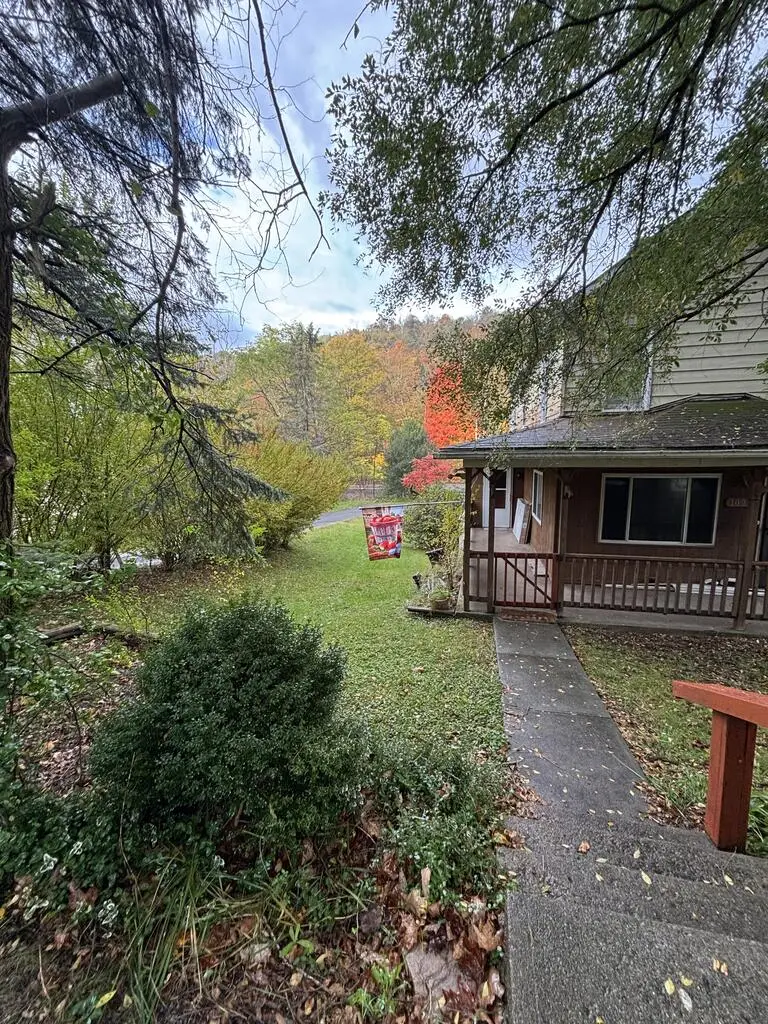 1092 Rockville Rd, South Fork, PA 15956 - #2