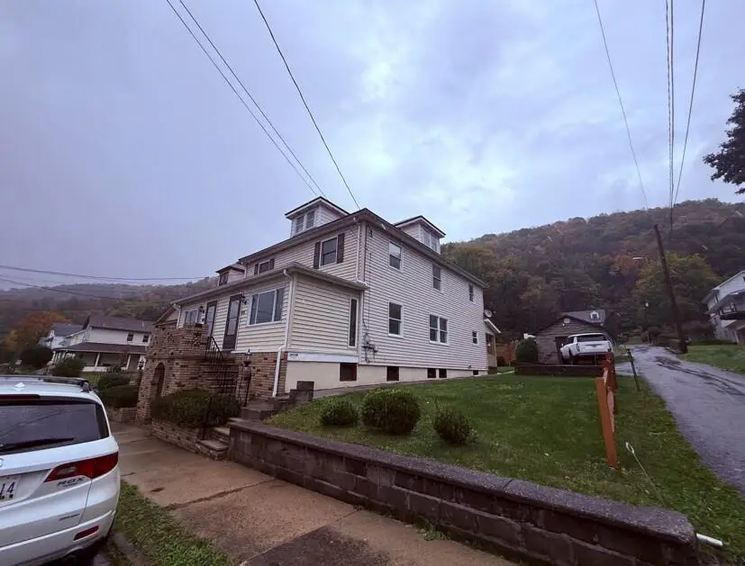 244 Vaughn St, Johnstown, PA 15906 - #2