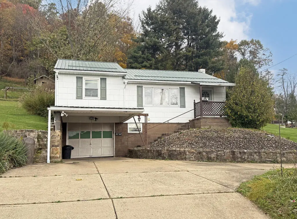 105 Franklin Place, Northern Cambria, PA 15714 - #1