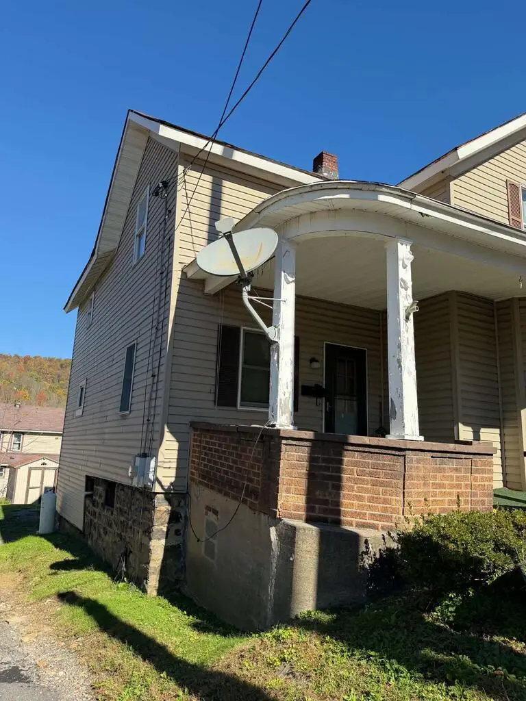 617 Church St, South Fork, PA 15956 - #2