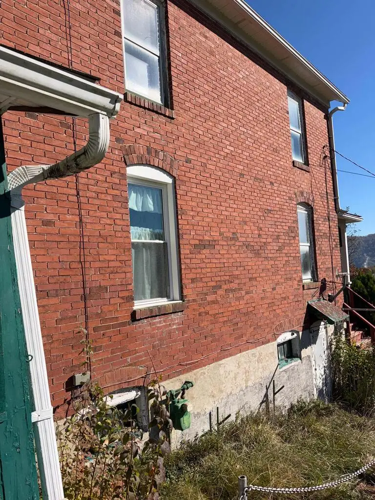 335 Glenn St, Johnstown, PA 15906 - #3