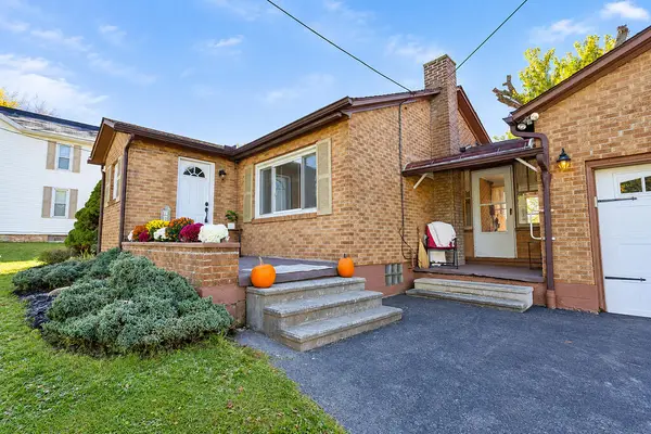 1152 Frankstown Road, Johnstown, PA 15902