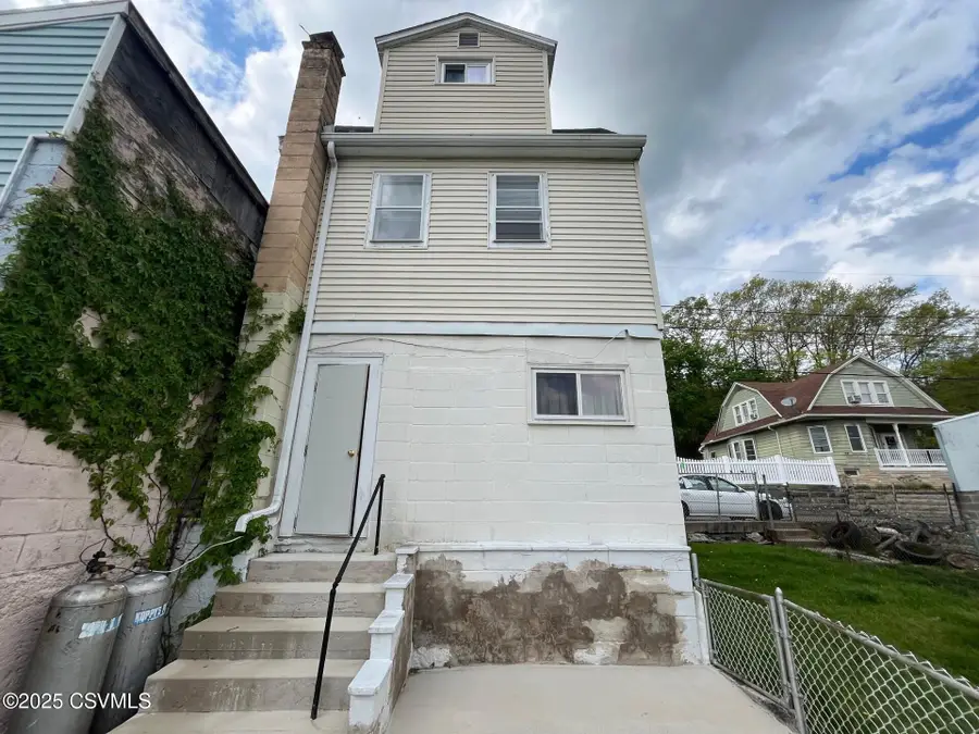 1548 W Independence Street, Coal Township, PA 17866 - Image #3