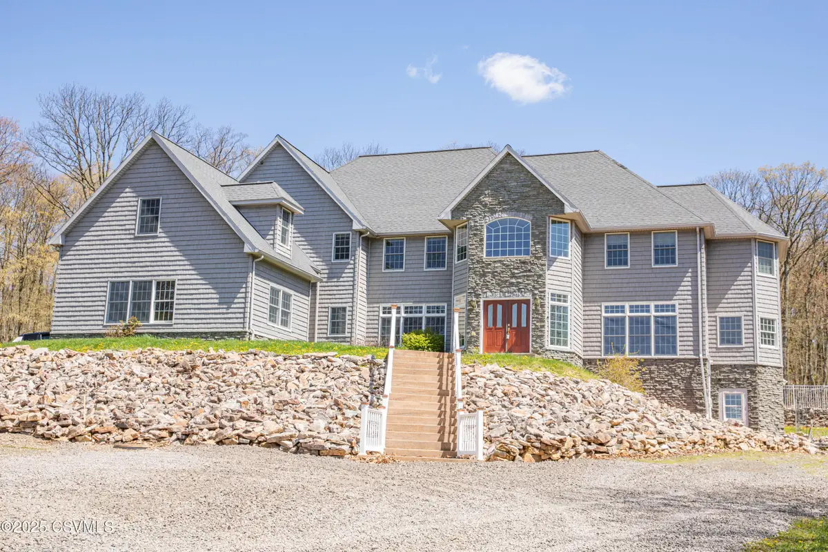 207 Woodridge Lane, Northumberland, PA 17857 - Image #1