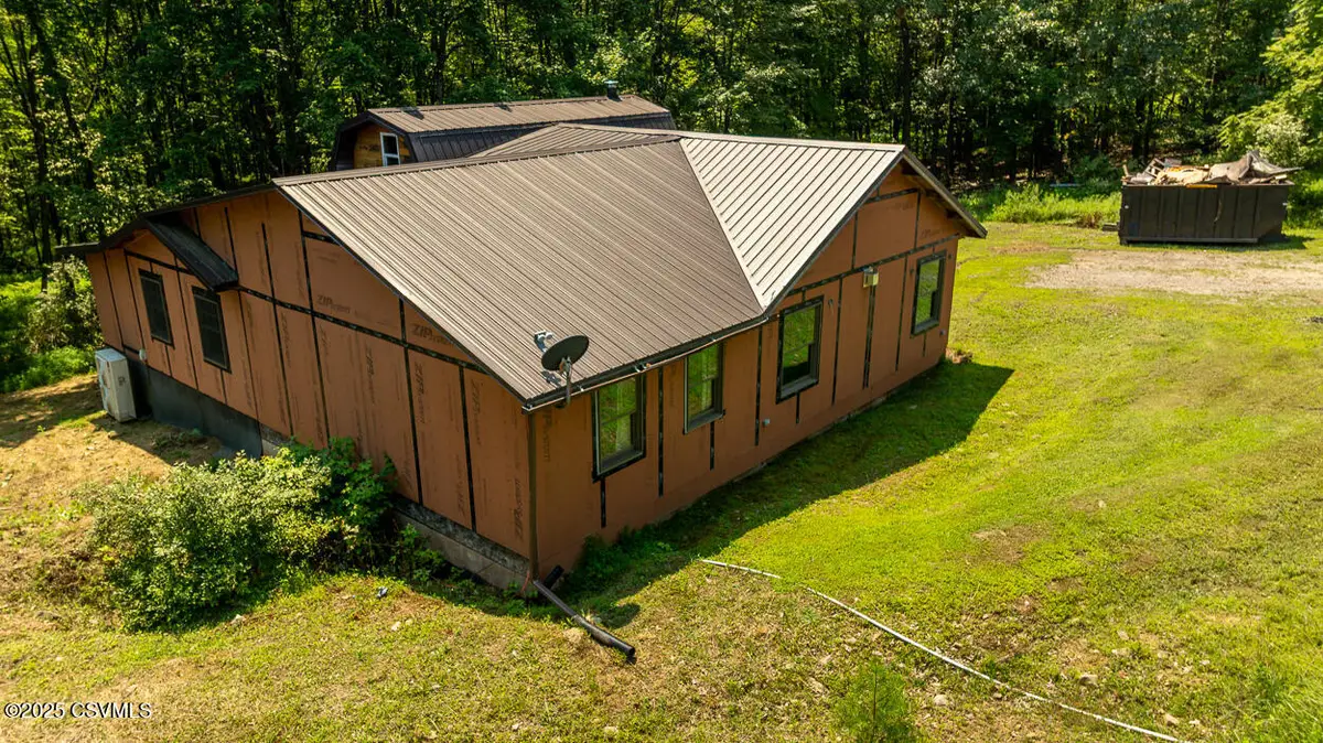 424 Knob Mountain Road, Berwick, PA 18603 - Image #1