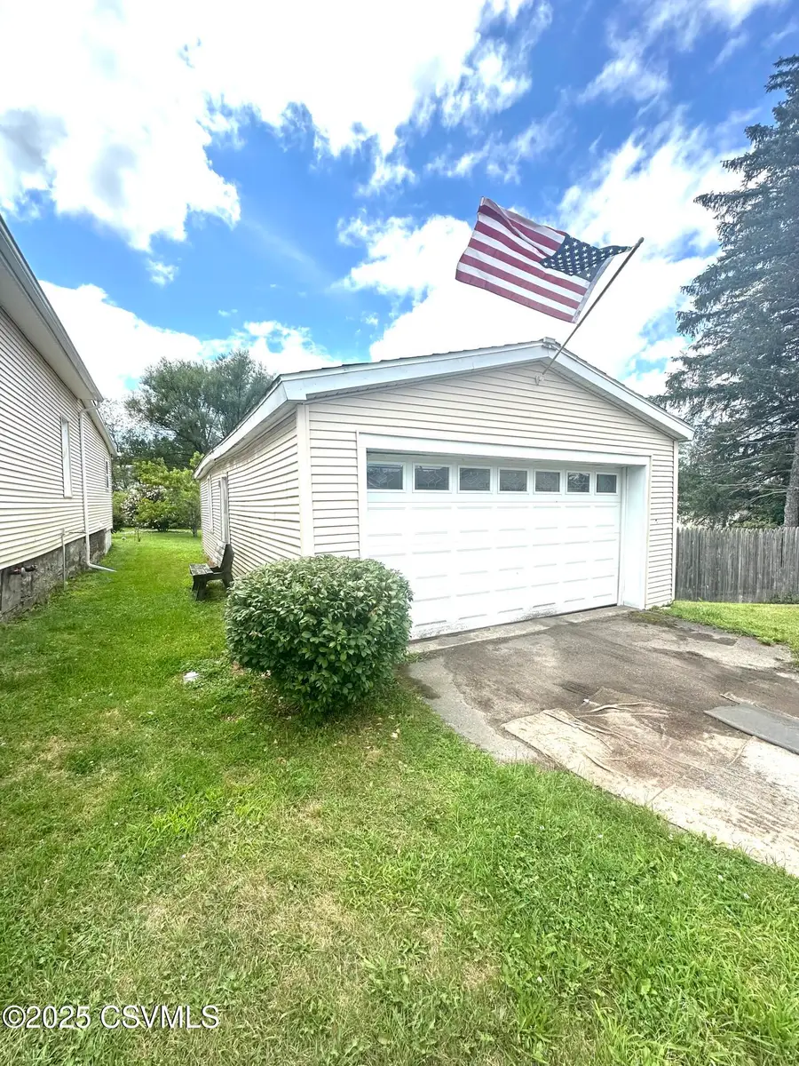 895 Center Street, Sheppton, PA 18248 - Image #2