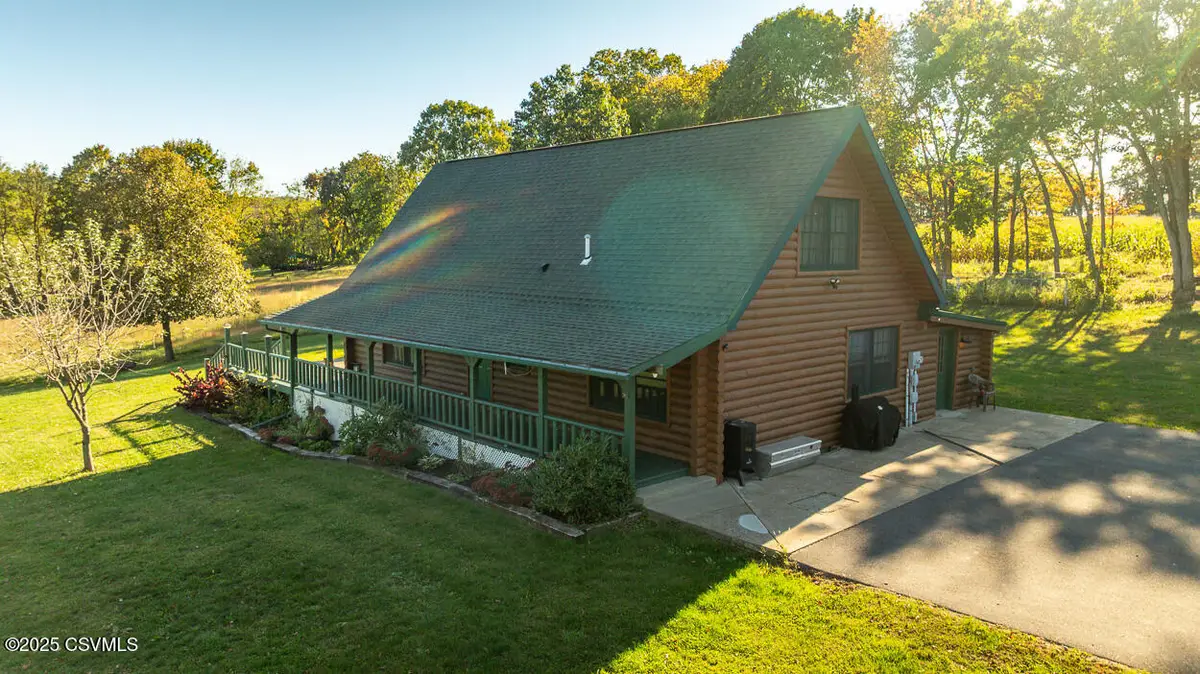 377 Summerhill, Berwick, PA 18603 - Image #1