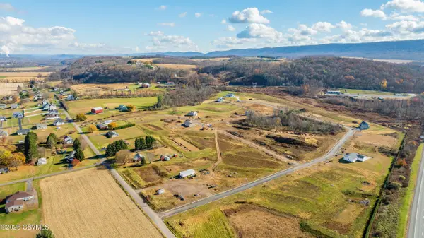 62 Maple Crest Drive, Nescopeck, PA 18635