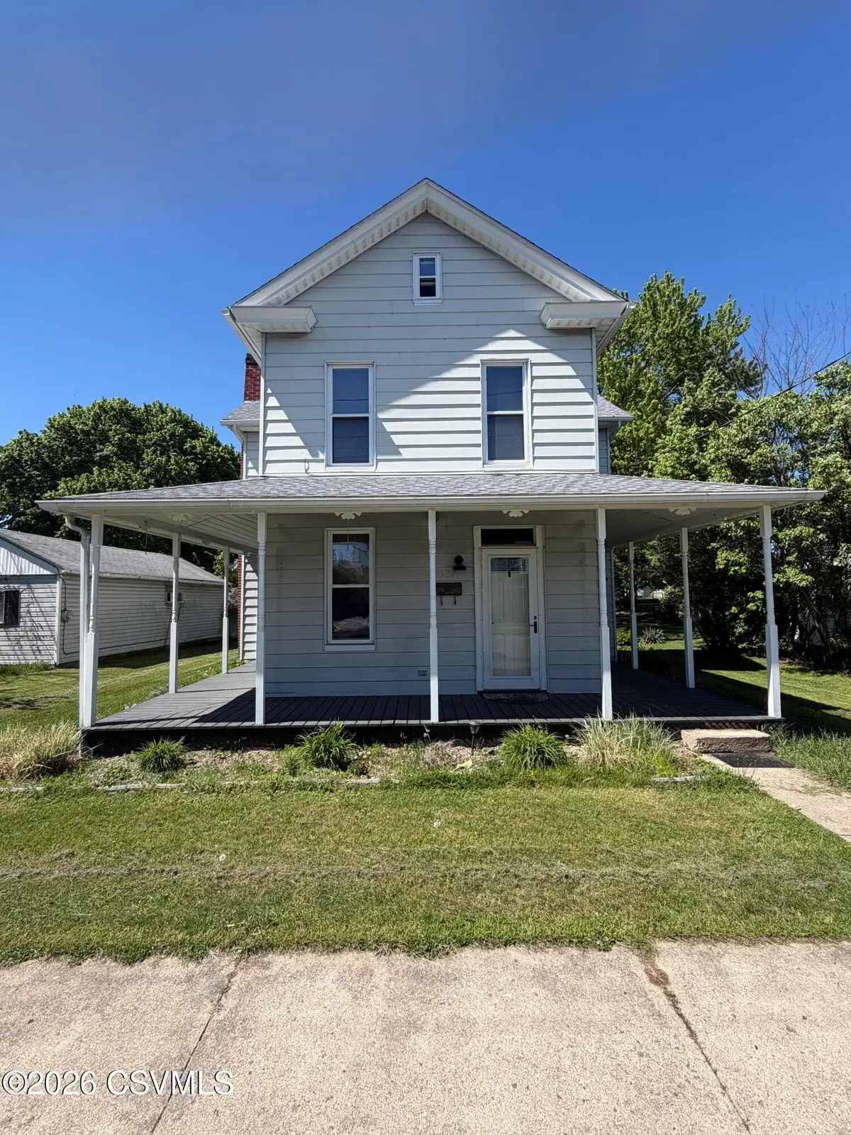 327 E 11th Street, Berwick, PA 18603 - #1