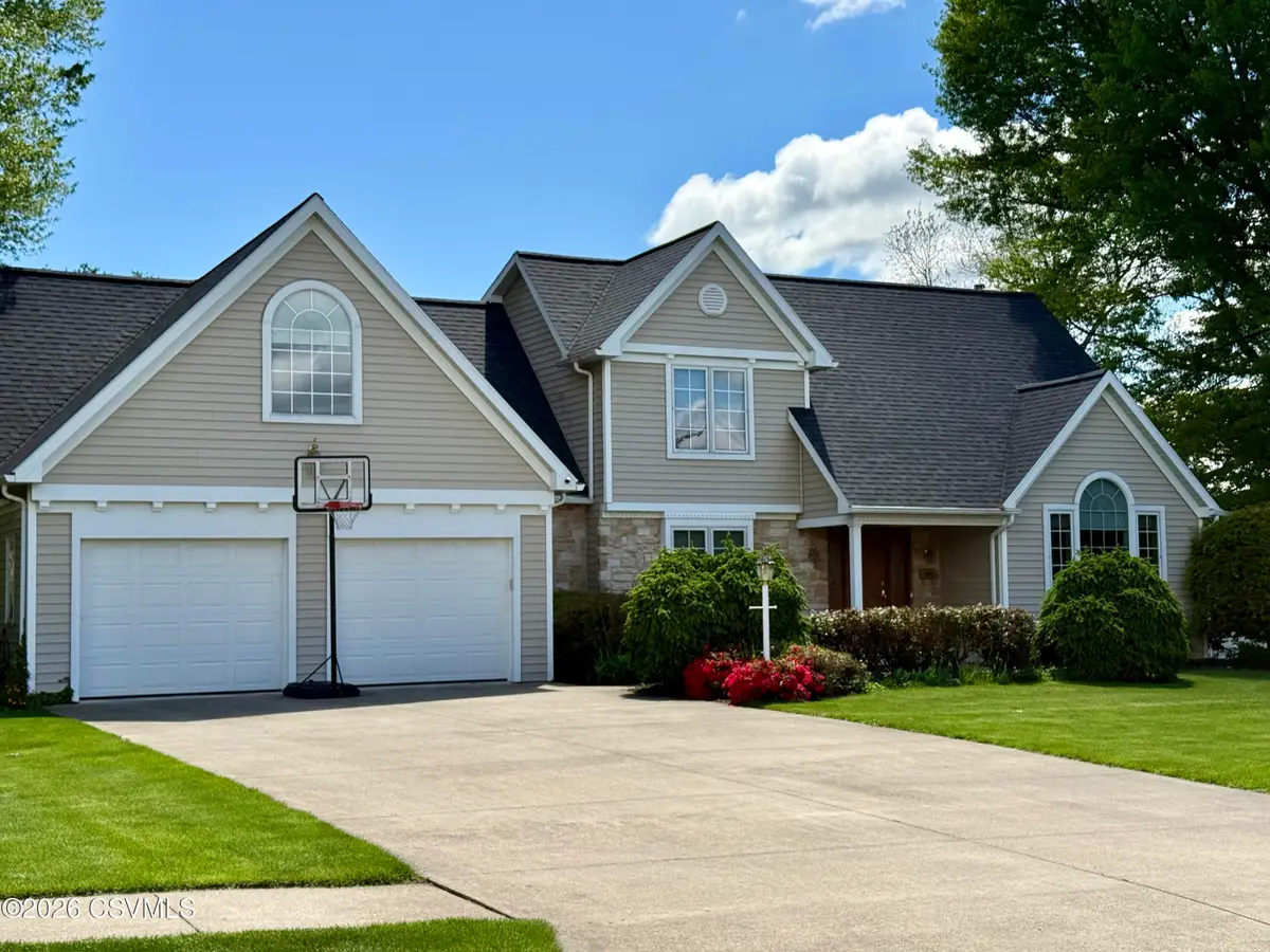 303 Rhoads Avenue, Selinsgrove, PA 17870 - #1