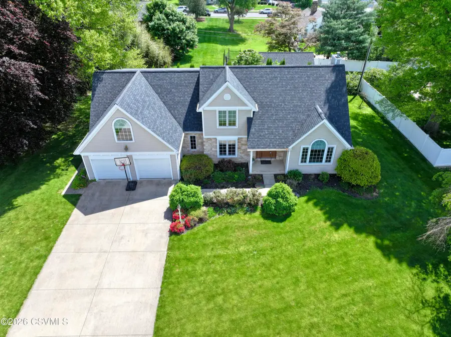 303 Rhoads Avenue, Selinsgrove, PA 17870 - #3