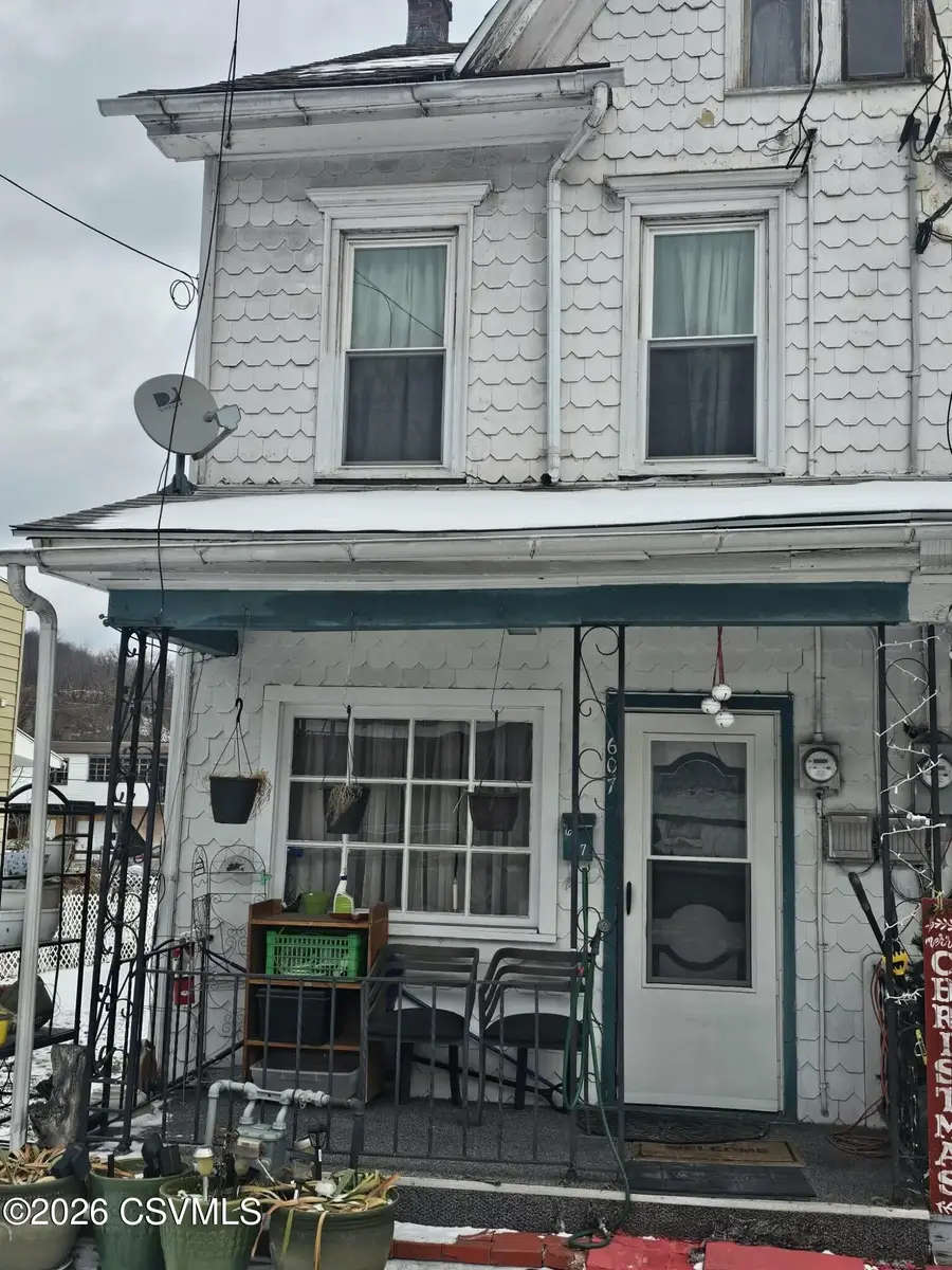 607 N 2nd Street, Shamokin, PA 17872 - #2