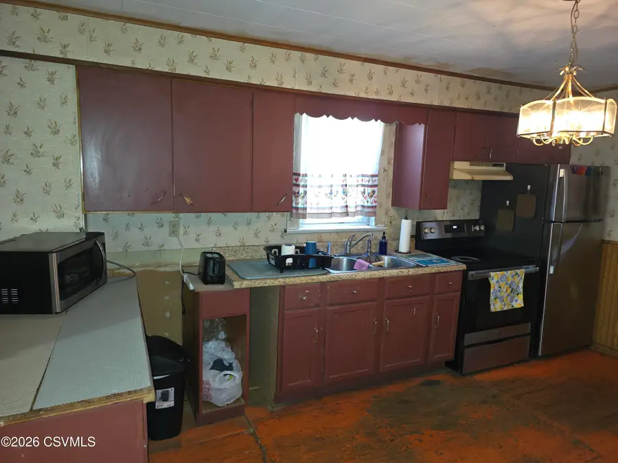 244 W Cherry Street, Mount Carmel, PA 17851 - #3