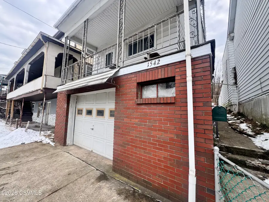 1542 Pulaski Avenue, Coal Township, PA 17866 - Image #2