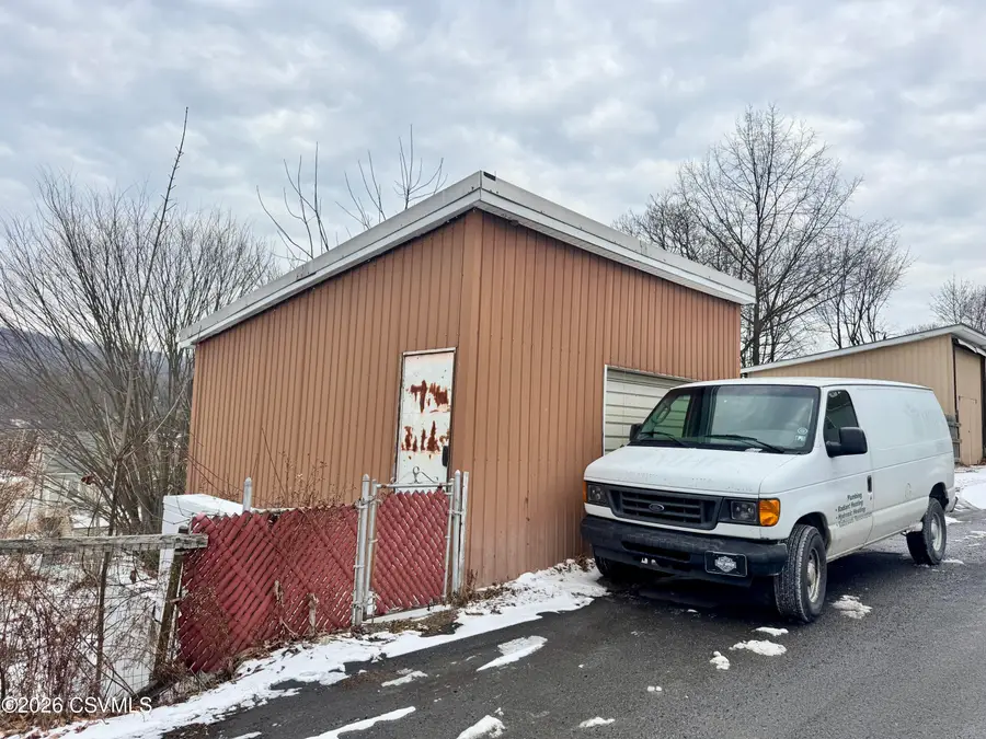 1542 Pulaski Avenue, Coal Township, PA 17866 - Image #3