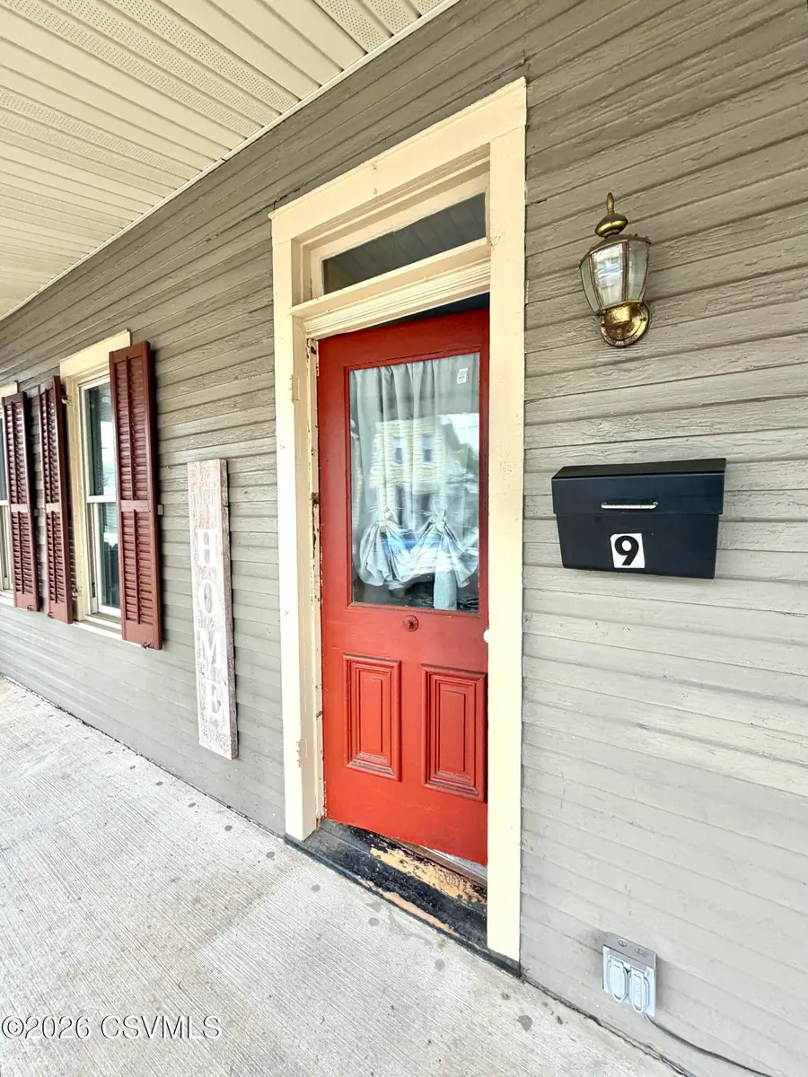 9 E 4th Street, Watsontown, PA 17777 - #2