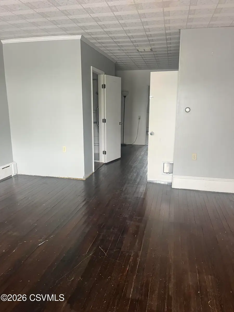 208 W 4th Street, Mount Carmel, PA 17851 - #3