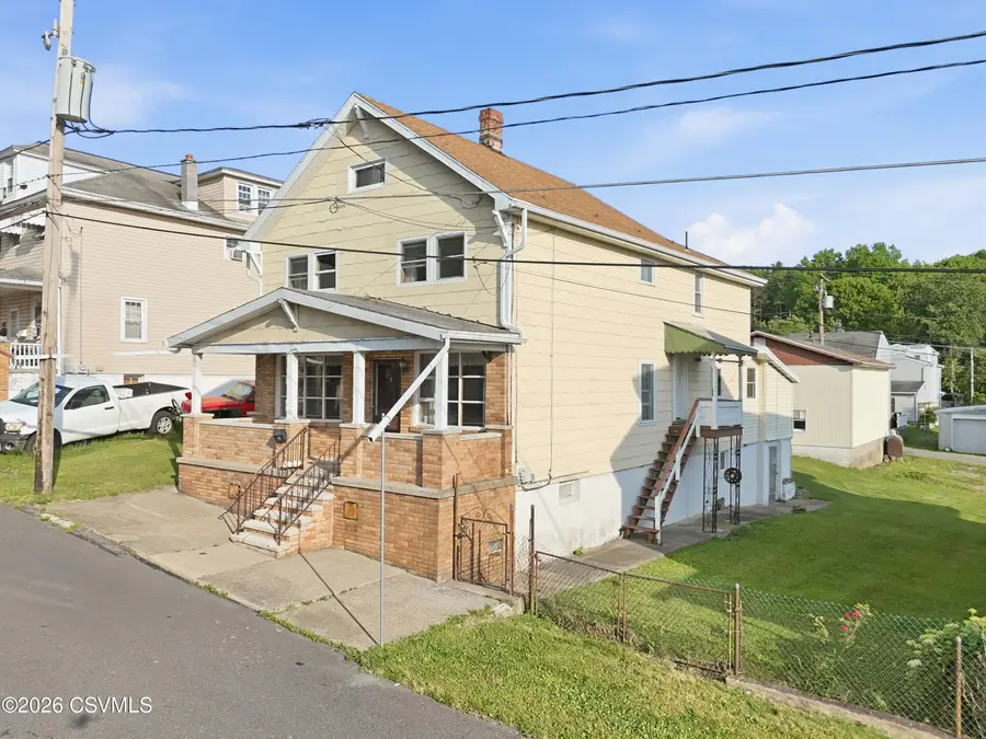 512 W Girard Street, Mount Carmel, PA 17851 - #2