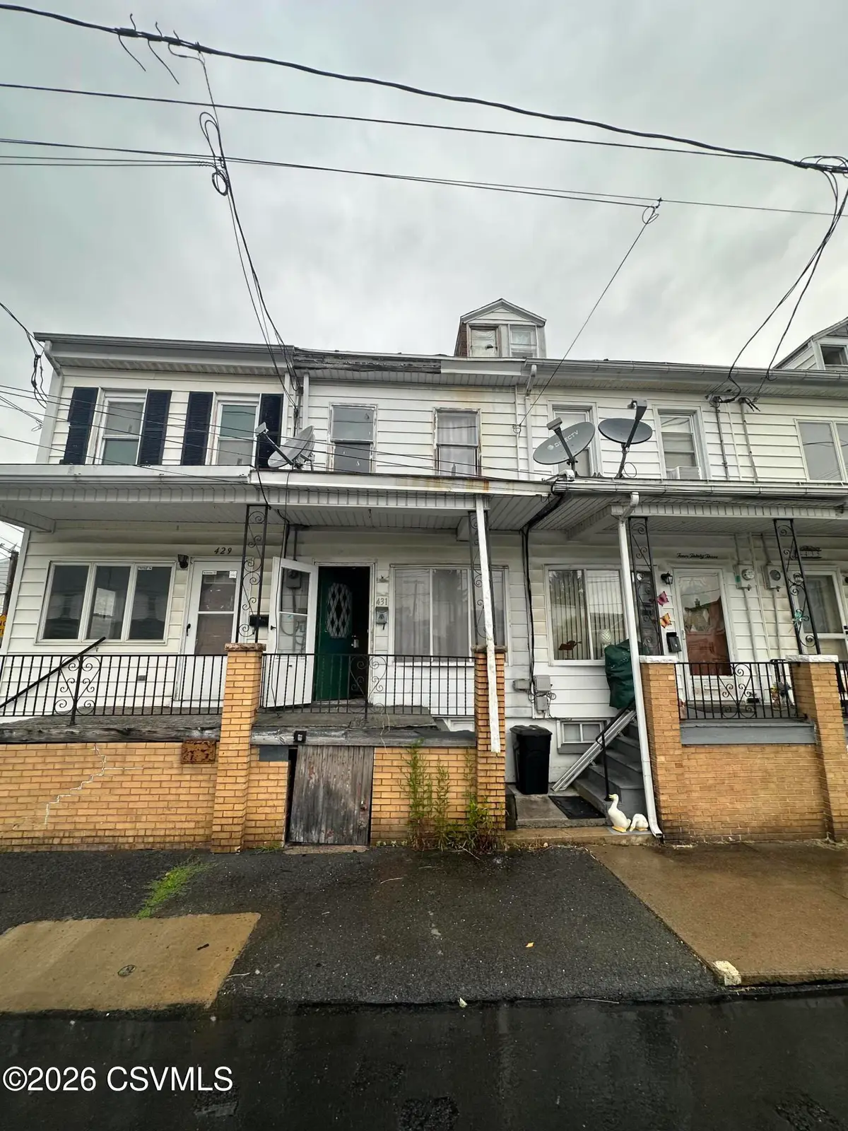 431 East Avenue, Mount Carmel, PA 17851 - #1