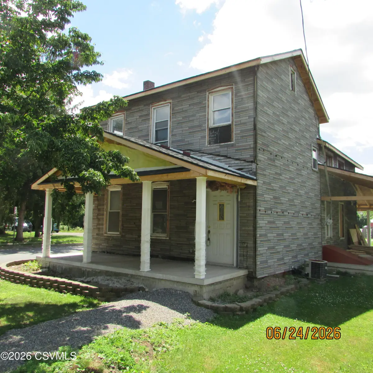 17 E Mill Street, Selinsgrove, PA 17870 - #1
