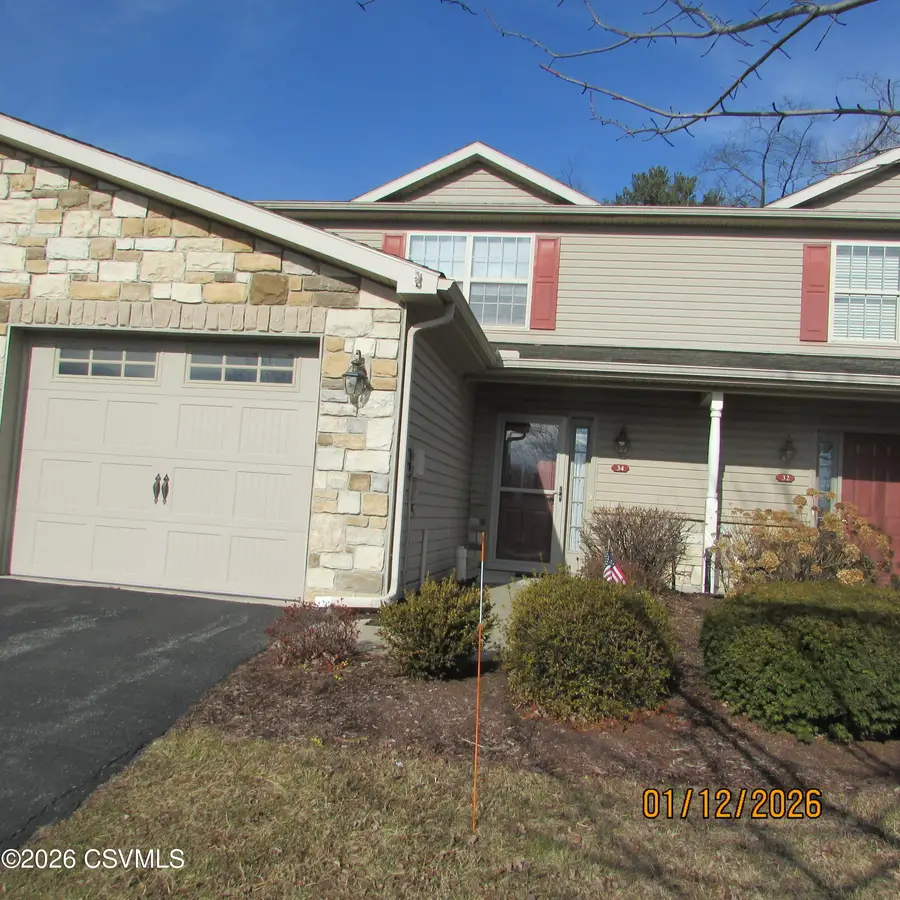 34 N Oakwood Lane, Selinsgrove, PA 17870 - Image #2